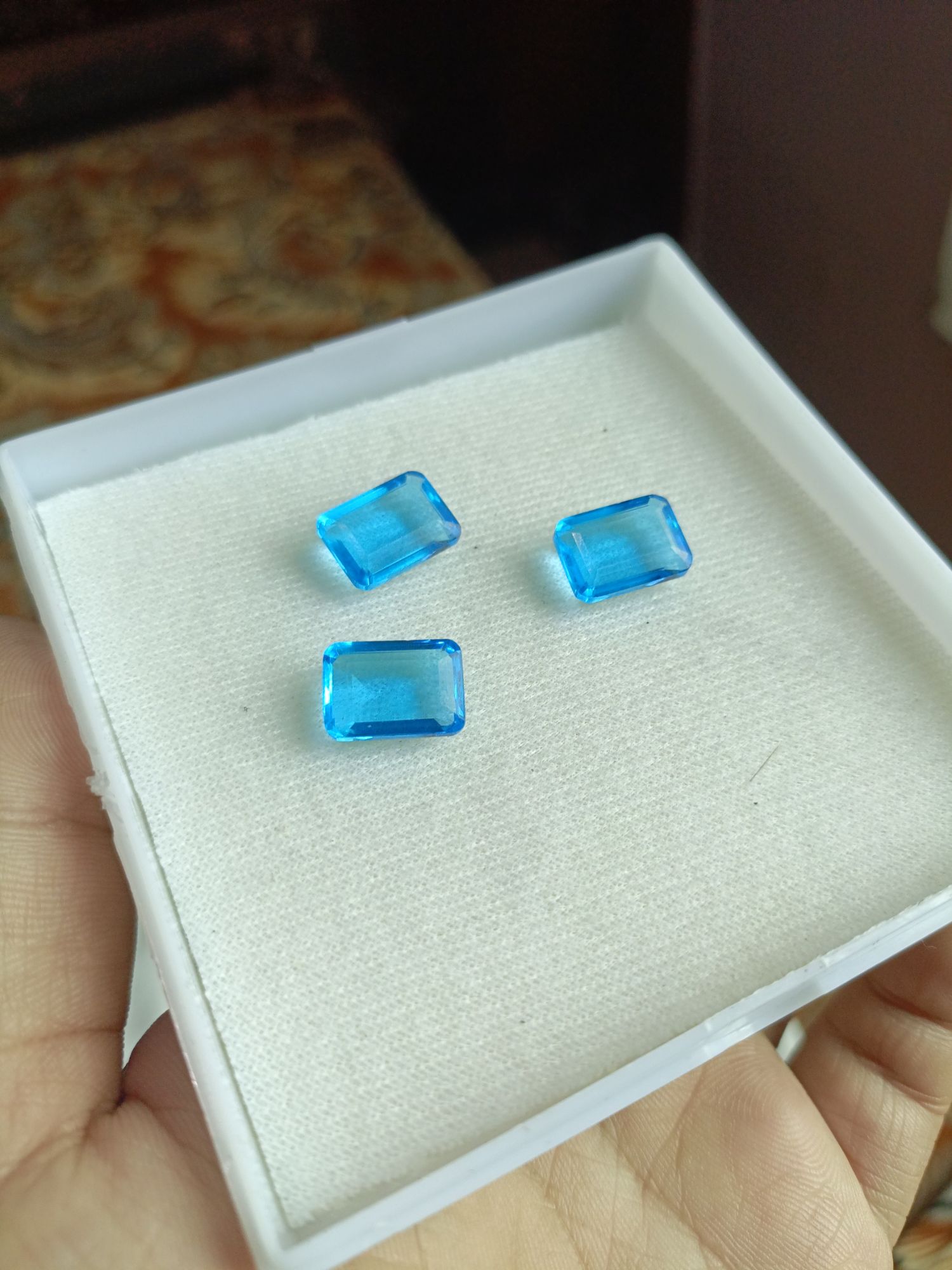 Blue Topaz Stone  / BLUE TOPAZ GEMSTONE / Beautifull Stone.
