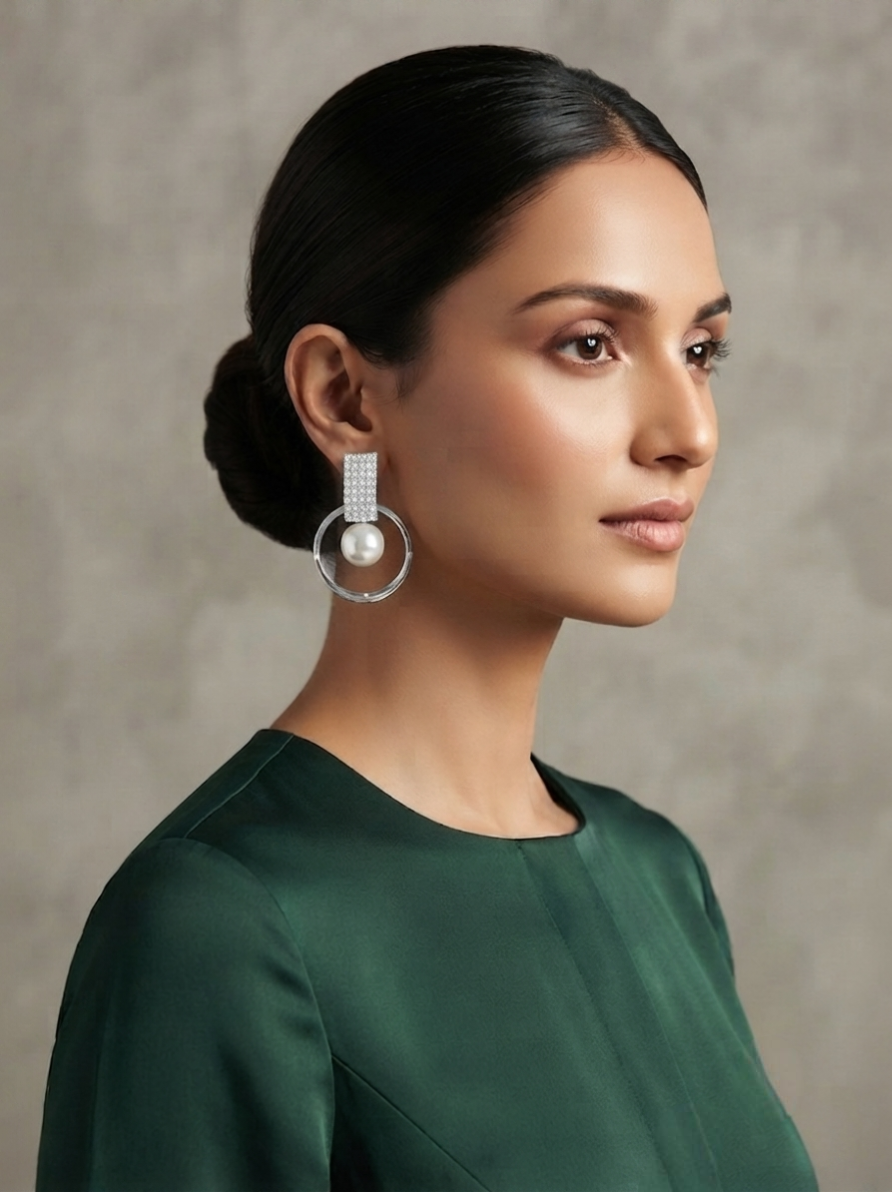 Fashion Pearl Circle Earrings....
