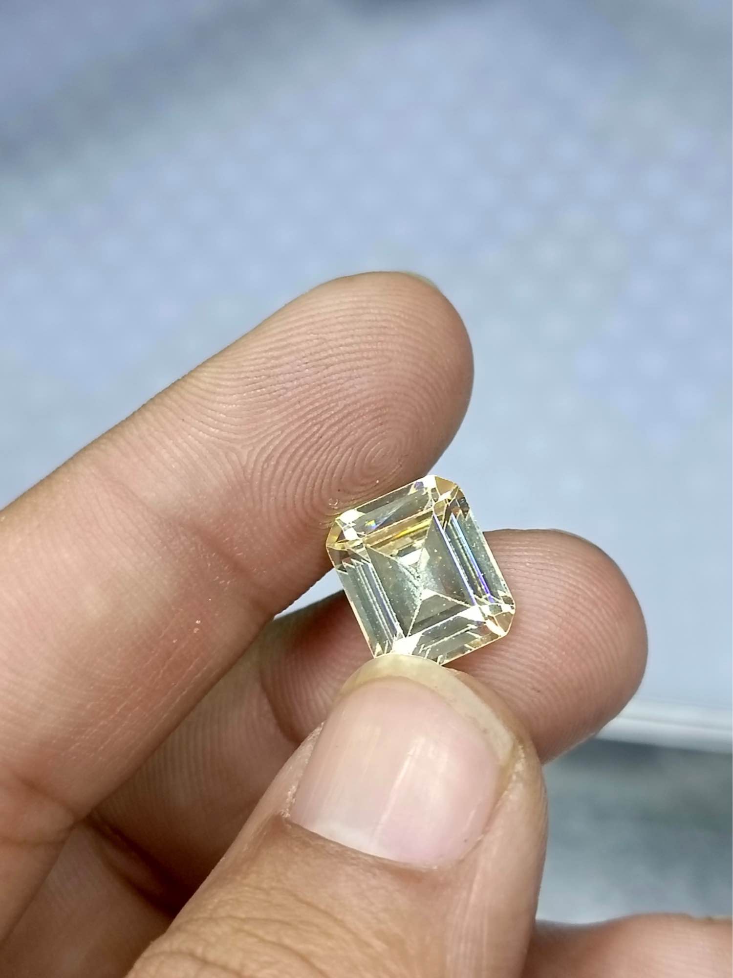 Premium Quality Multicolor Zircone stone Premium Quality Zircone Stone  Machine Cut Diamond Shape/High Quality/Stone/Gemstone/Zircone Stone/Zircone Gemstone.