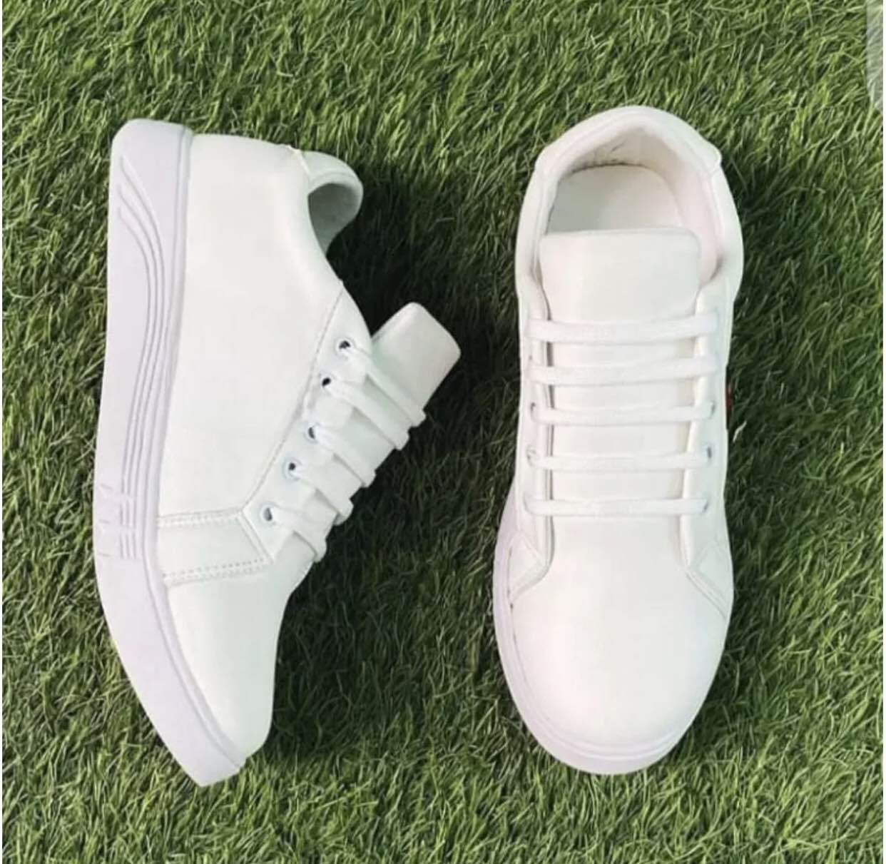 Casual sneaker for women