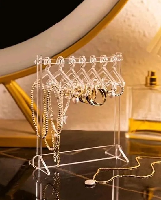 Acrylic Earring Displays Clear Hanger Earrings Display Stand with 8 Hangers for Display Supplies Hanging Earring Show (PACK OF 1, COMES WITH 8 HANGERS)