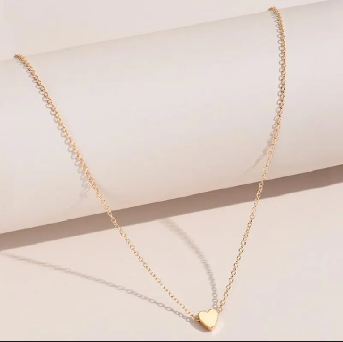 Minimalist Heart Shape Clavicle Necklace for Women – Elegant Gold Color Pendant Chain | Fashion Jewelry Gift for Girls