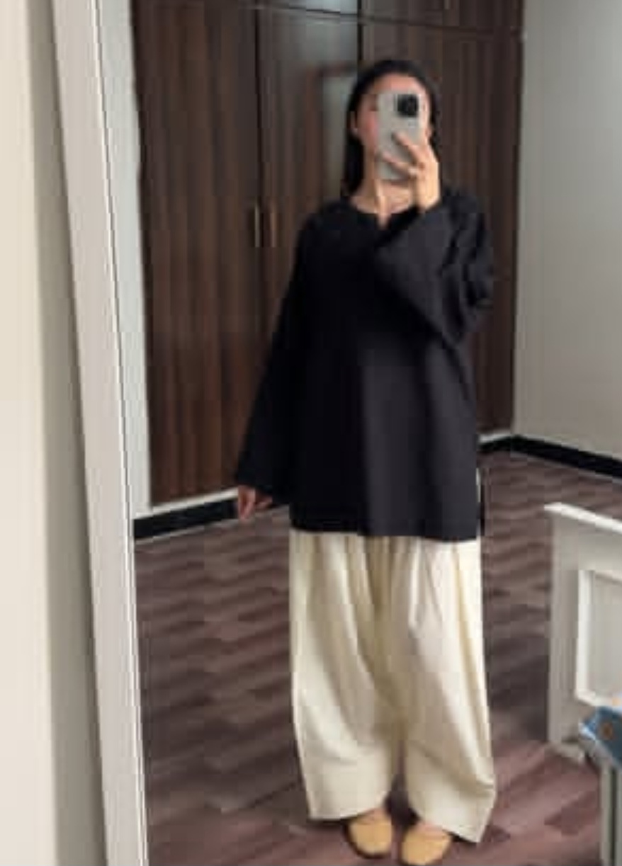 2pc kameez shalwar in black abd white color trending short shirt and farshi shalwar for girls women