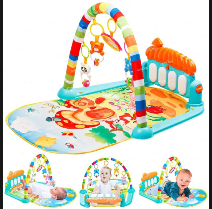 PIANO PLAYMAT GYM (Rattles included) Box packed
