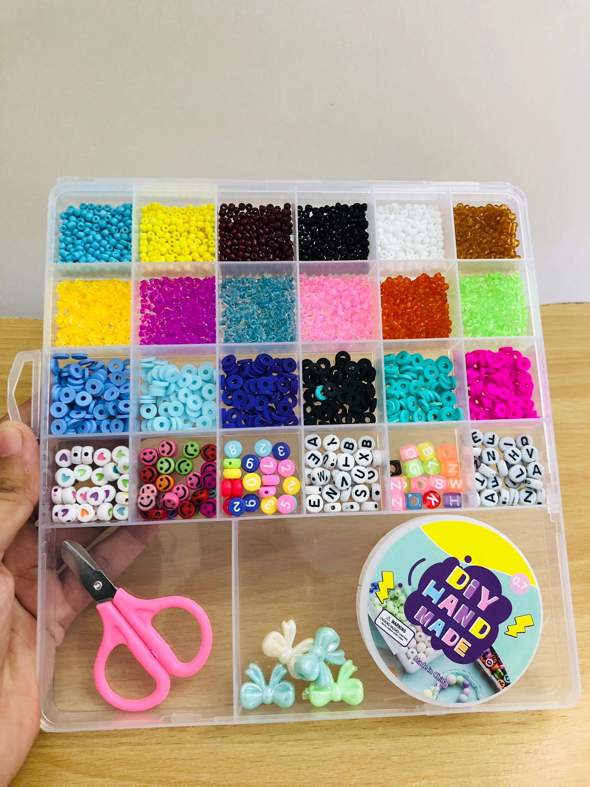 DIY Round Multi Beads Box with Crystal Thread Tag