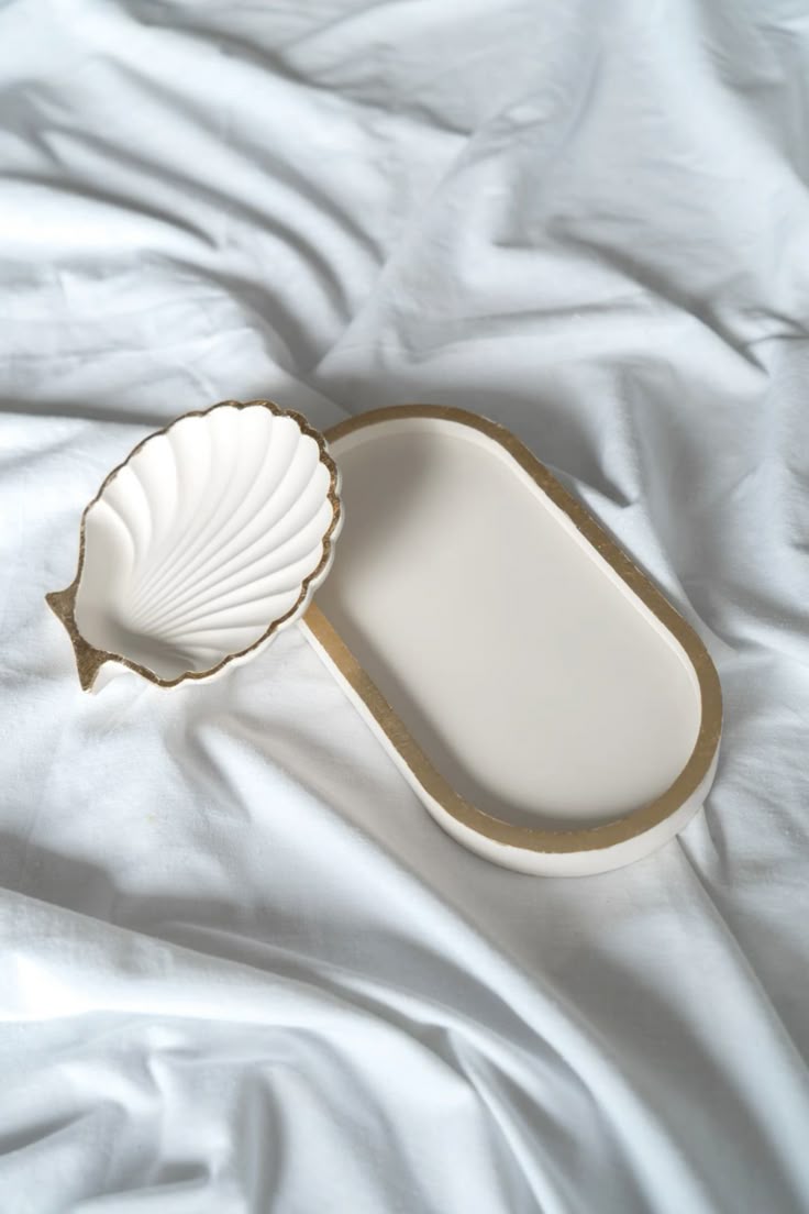 2pc set oval tray and seshell tray, cut dishes for jewellery, home decor, concrete trays, candle holder trays
