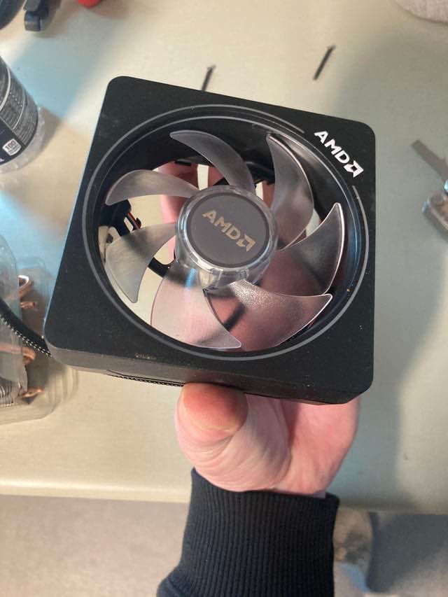 AMD Wraith Prism 92mm (3.5 inch) LED RGB Cooler Fan from Ryzen 7 2700X Processor AM4/AM2/AM3/AM3+ 4-Pin Connector Copper Base/Alum Heat Sink, compatible with Desktop/only fan- not new