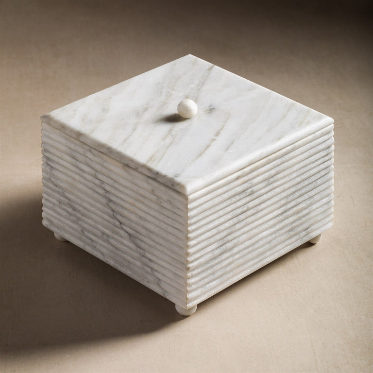 Sleek black jewelry box, designed for stylish storage and display of your cherished items. Simple elegance meets functionality. 5