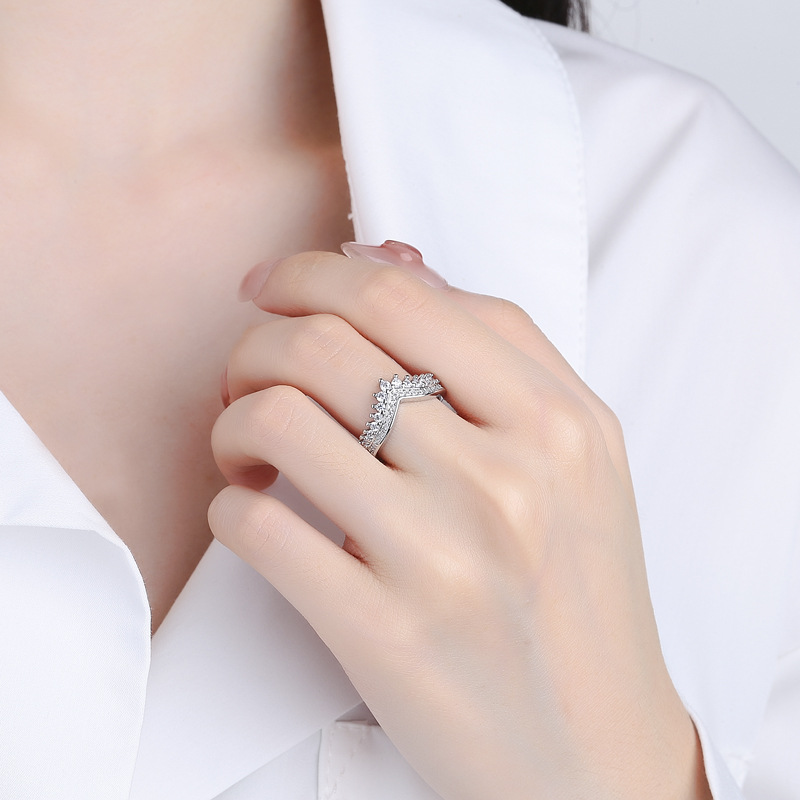 New 925 Sterling Silver Ring Shining Zircon for Women Wedding Jewelry Engagement Charm High Quality Fashion Party  Ring