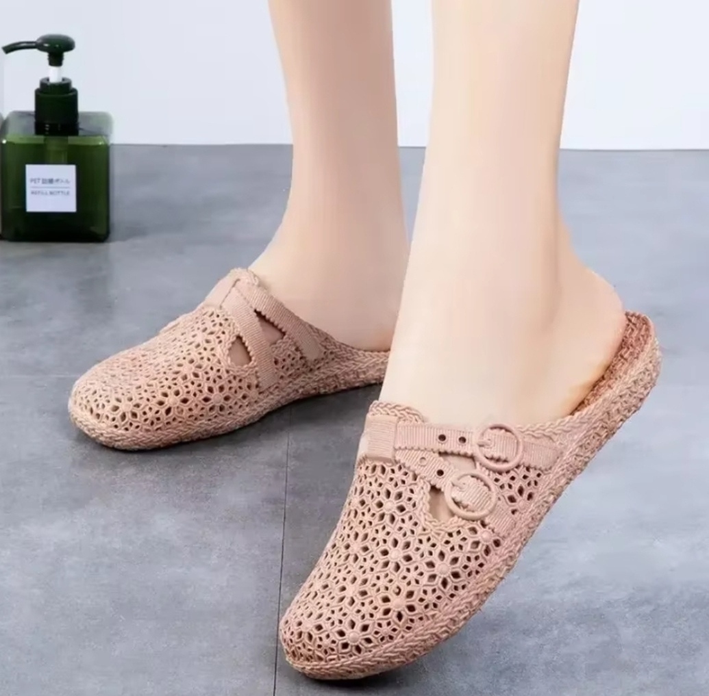 New Chinese Half Slippers For Women's Top Quality For Daily Use Best For Winter Season
