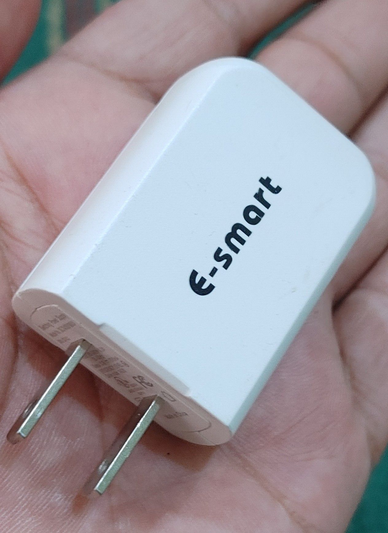 1A Charger for mobiles. 100% Original high quality 