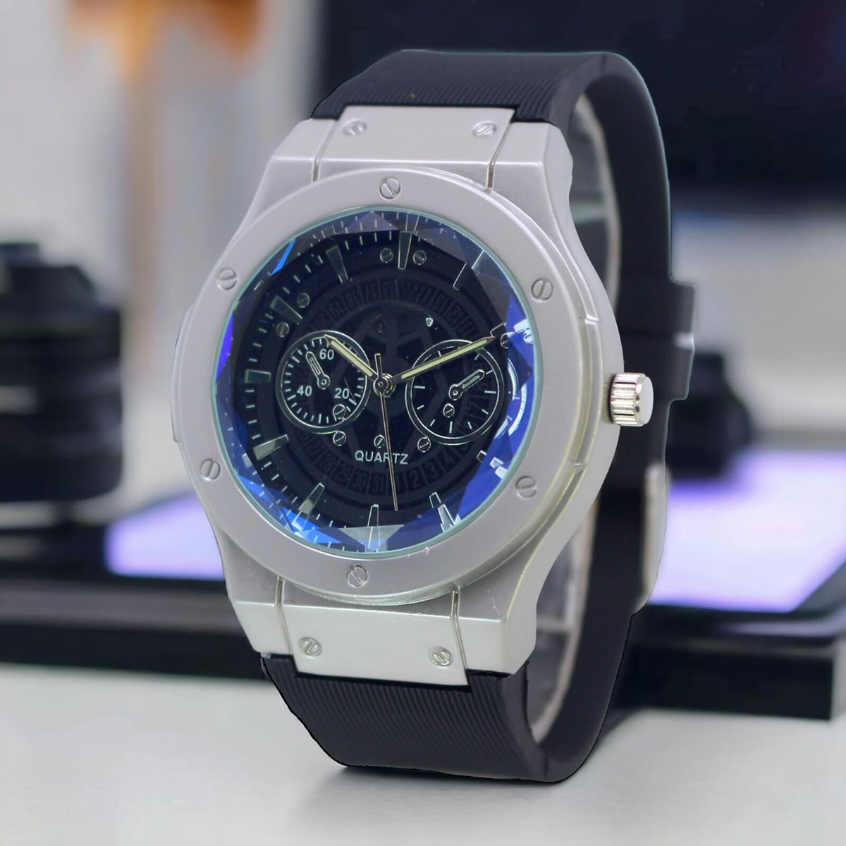 Sports Watch for Men Silicone Adjustable Strap Quartz Watch Casual and Outdoor Style Multiple Colors
