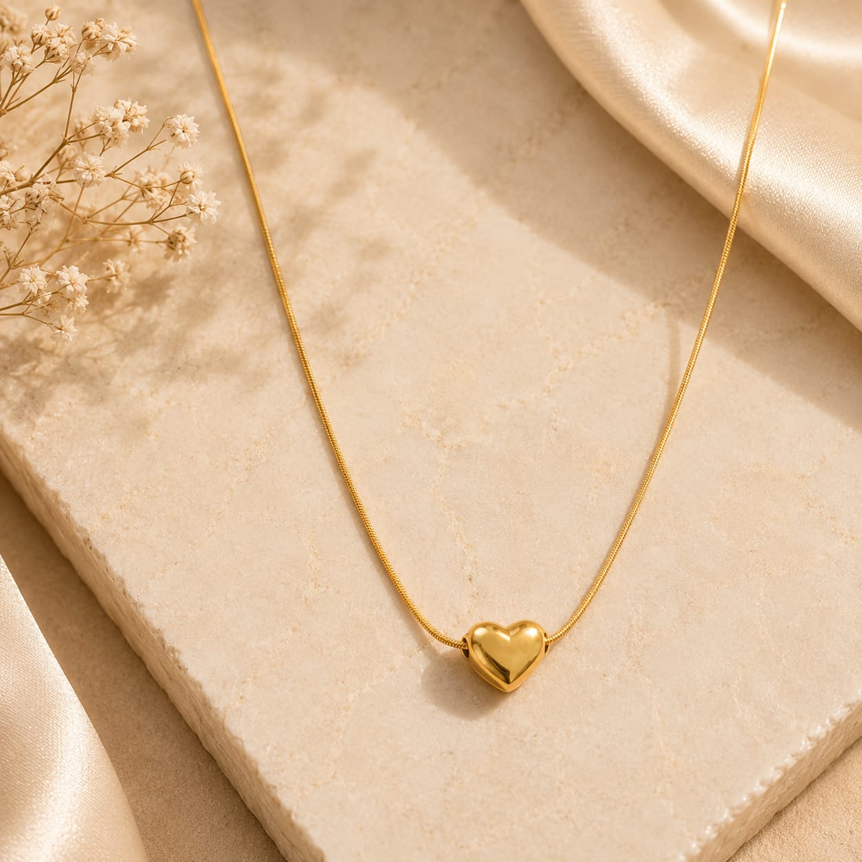 Minimalist Gold Heart pendant Necklace – Stainless Steel | waterproof