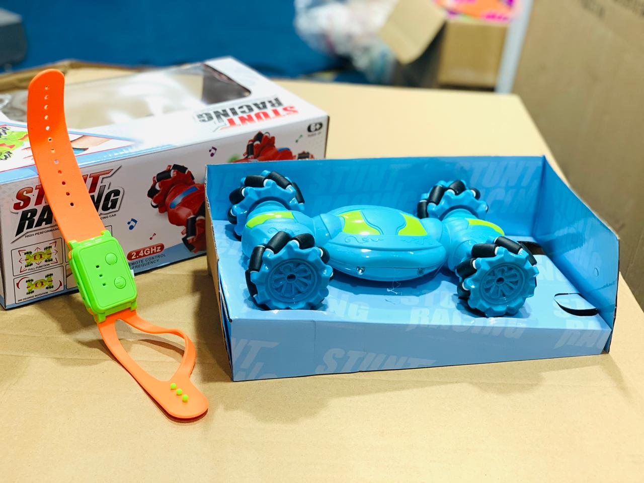 stunt car sensor control racing in three different colours for kids chargable