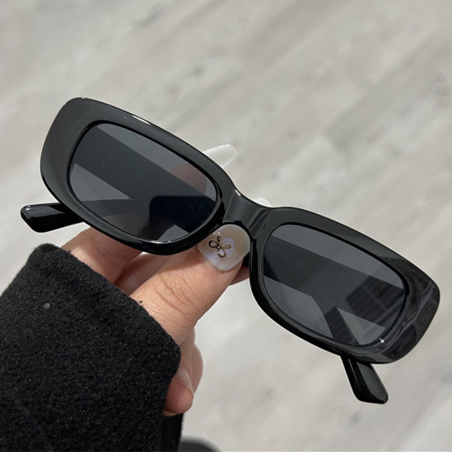 Classic Rectangle Frame Sunglasses for Girls and Boys - Perfect Gift Choice - Lightweight and Durable