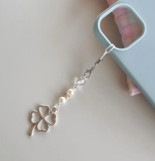 Elegant keychain for girl's mobile , Keychain for mobile, Mobile charm accessories price in Pakistan