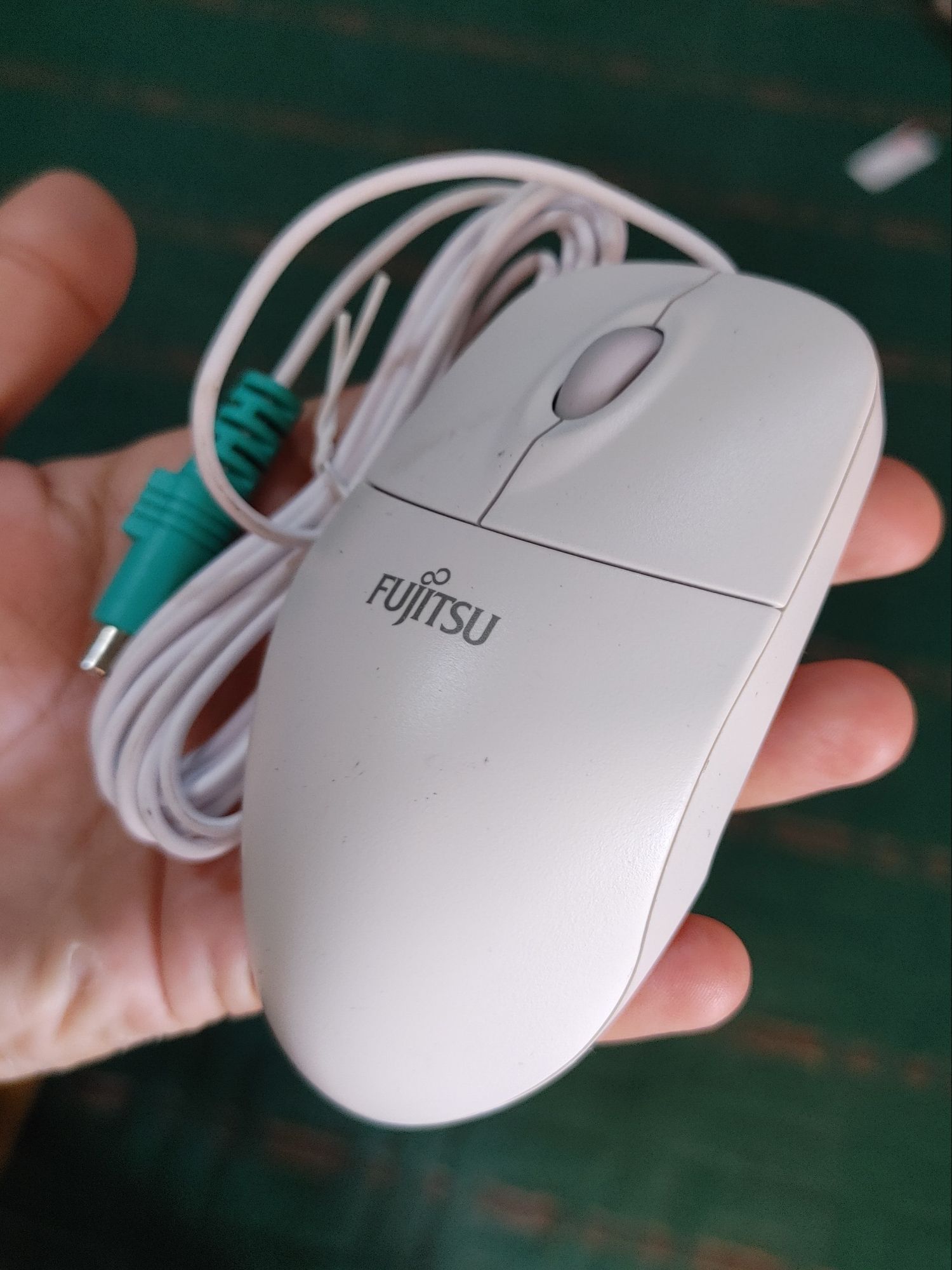 Stylish Ps2 optical laser wired mouse for office and home use, with long 2 meter wire. white color