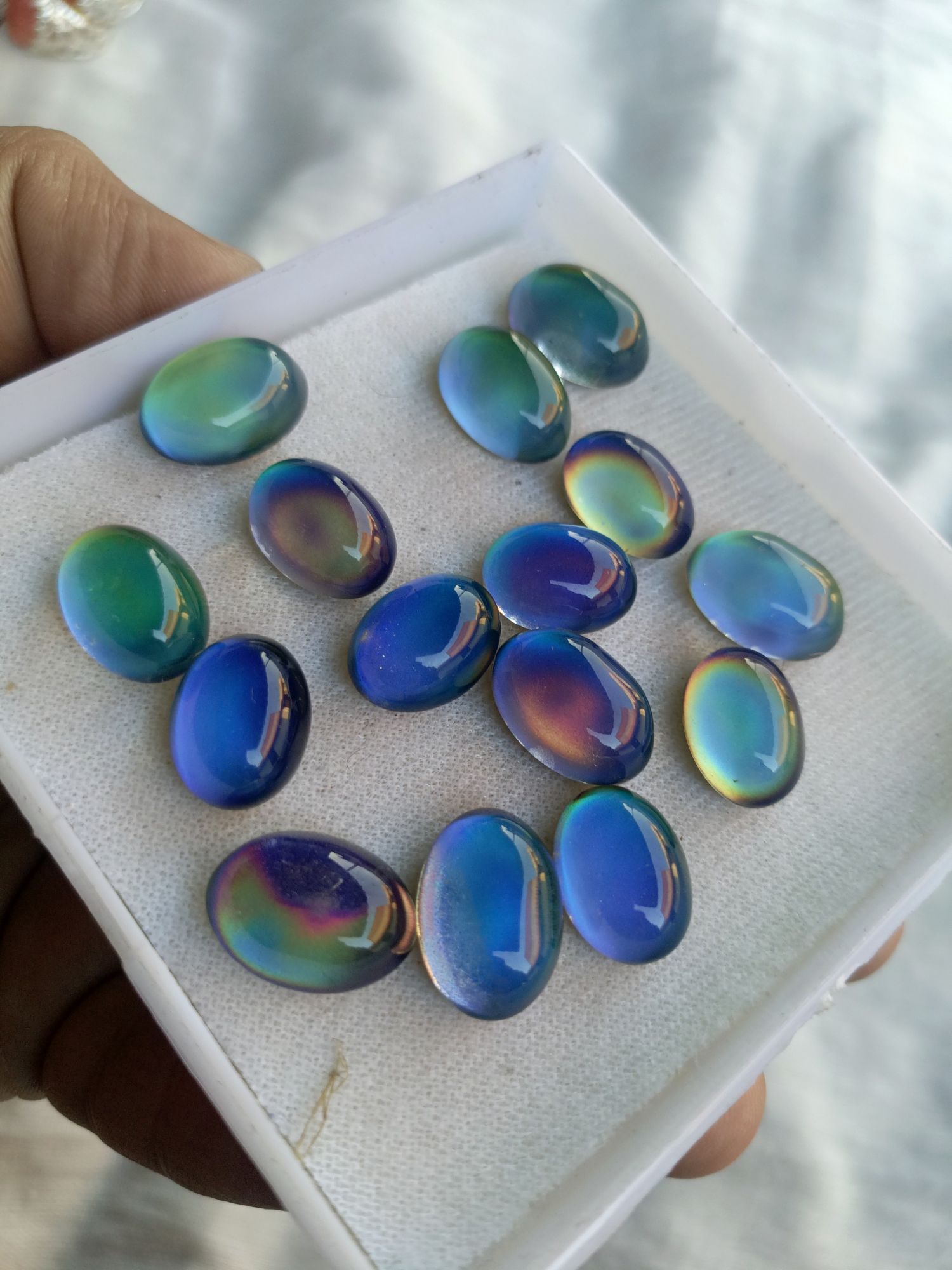 Color Changing Stone  / Natural Color Changing Gemstone / White Color Changing / Color Changing / Color Changing Stone / Stone / Gemstone / Nag / Color Changing/Multicolour changing stone.