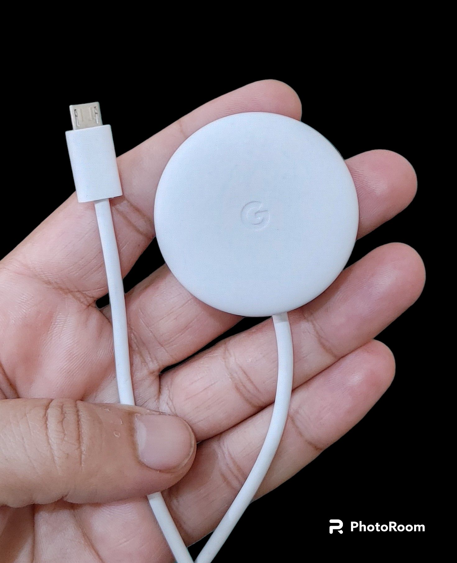 Micro usb Android charger for mobiles. 100% high quality. stylish and new design. fast charger price in Pakistan