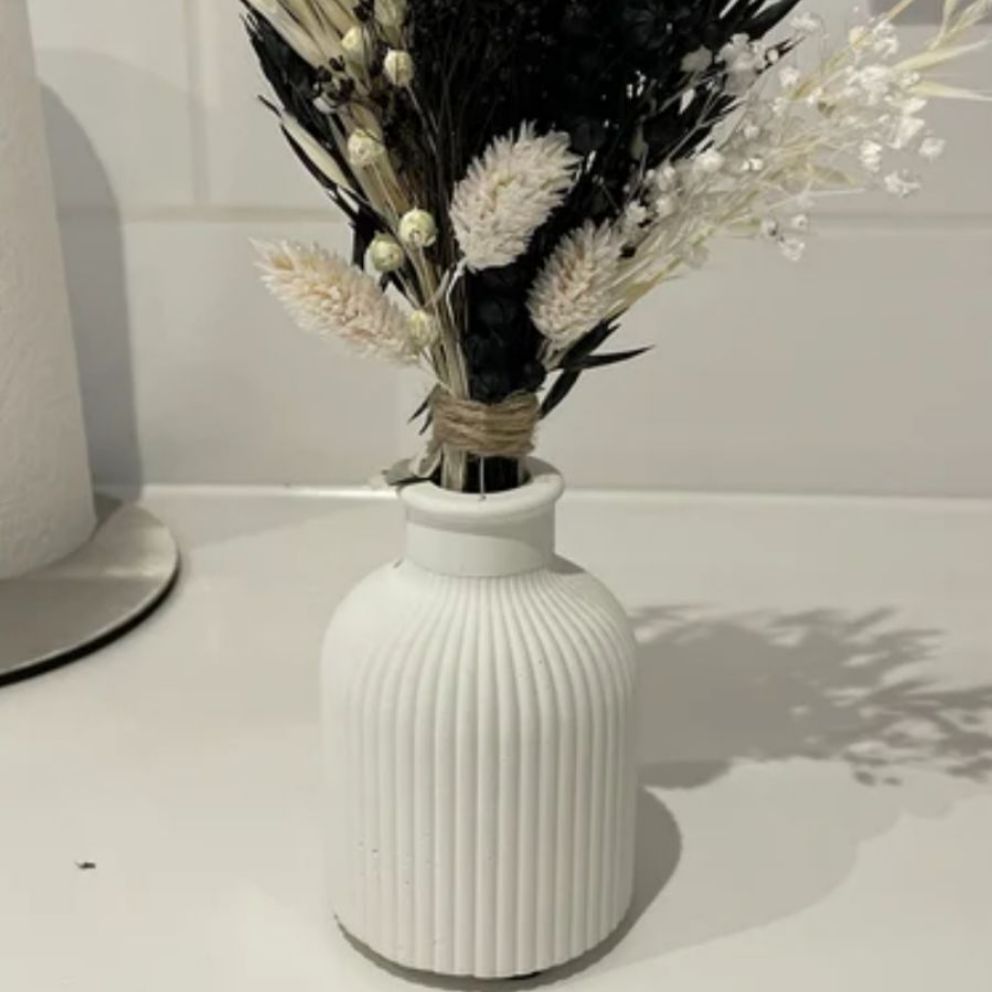 Mini ceramic Vase | White colour vase | Minimal design | Candle Holder| Decorative vase | Home decor | Concrete Home decor | Dry flowers vase