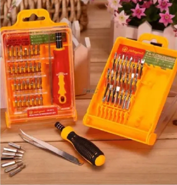 31 in 1 Repair Tools Kit for Tablet PC Cameras Watches Glasses Laptop | Screw Driver Bit Set | Precision Torx Driver set | Electronic Precise Manual ScrewDriver Tool Set | Mini Disassembly Mobile Phone Opening Tool | CRV BITS Holder