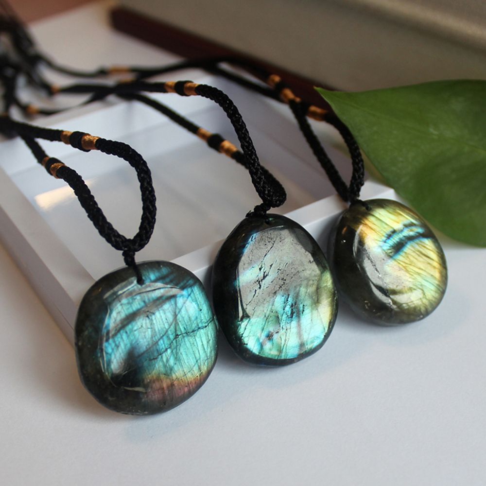 Gemstone Natural Delicate Labradorite Pendant Healing Stone Moonstone Energy
