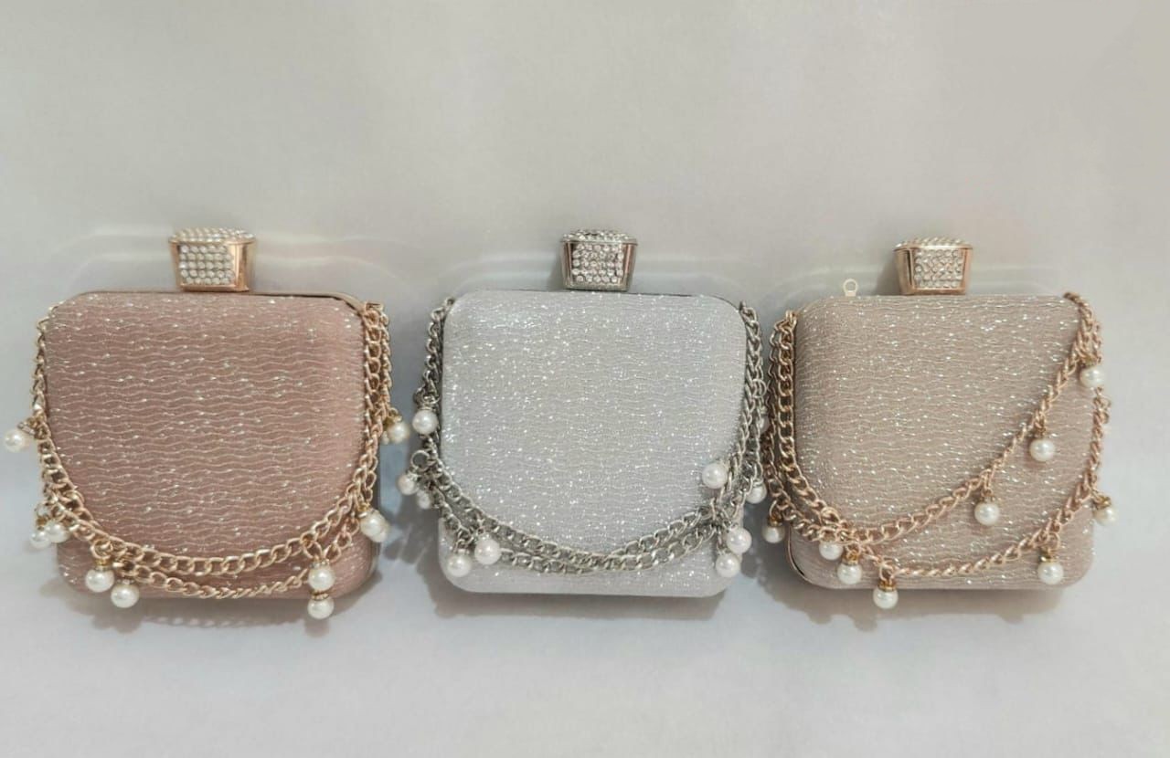 Stylish & Elegant Look Clutch The Perfect Accessory for Timeless Sophistication