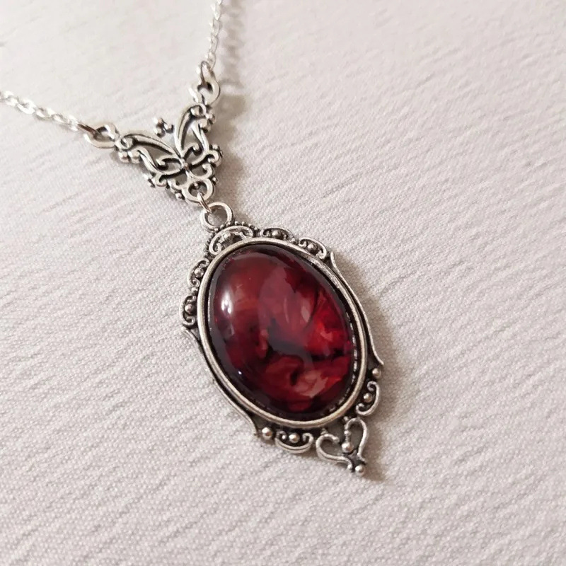 Vintage Gothic Blood Red Quartz Charm Necklace Butterfly Necklace For Women Vampire Embossed Witch Jewelry Accessories