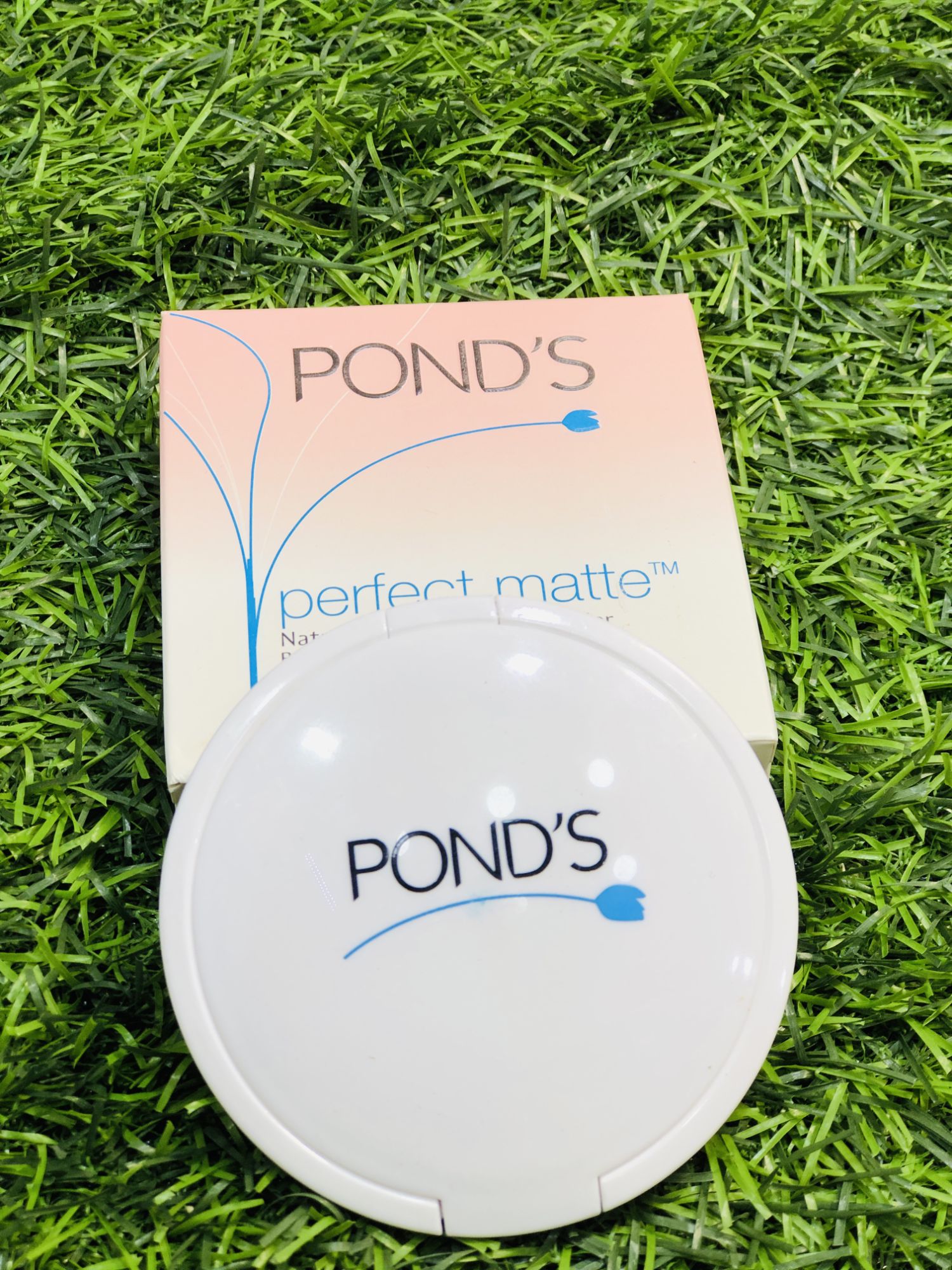 Perfect Matte Compact Powder Natural Sheer | Oil Control Pressed Face Powder | Long Lasting Matte Finish | Lightweight Makeup Compact