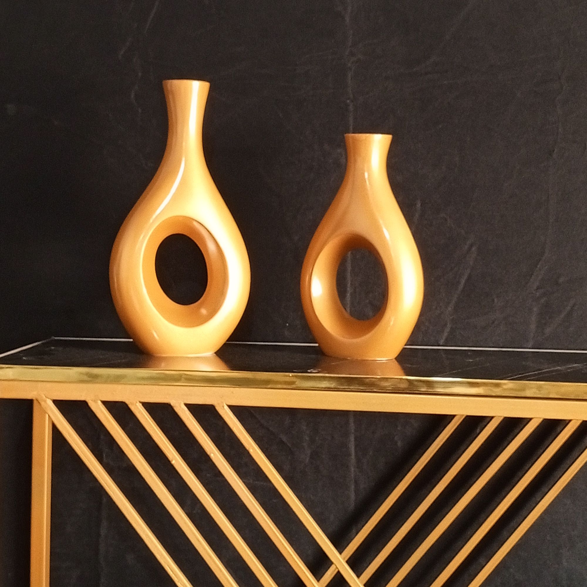 Donut Vase 2 Piece Set, 8 Inch and 6.5 Inch Sizes, Elegant Design