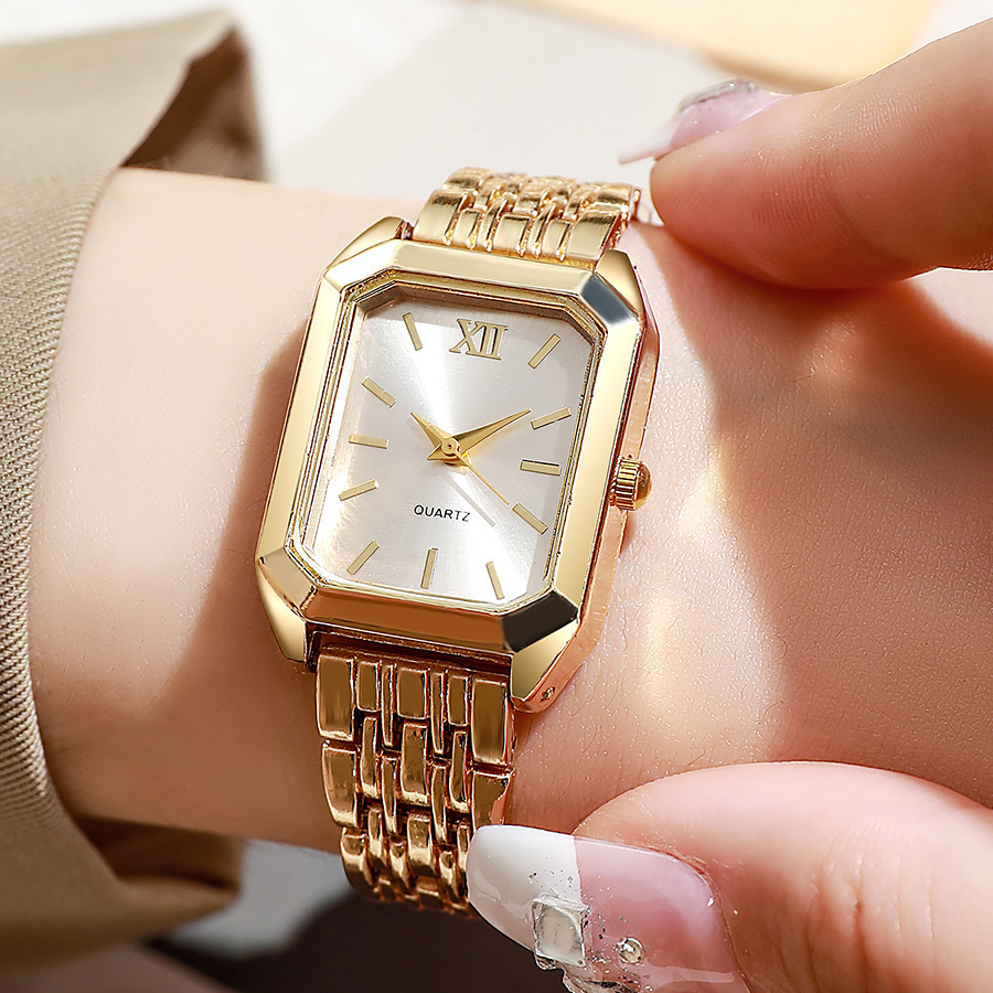 New Design Ladies Watch Fashion Quartz Wristwatch Gold Simple Square Women Watches Luxury Stainless Steel Folding Clock 