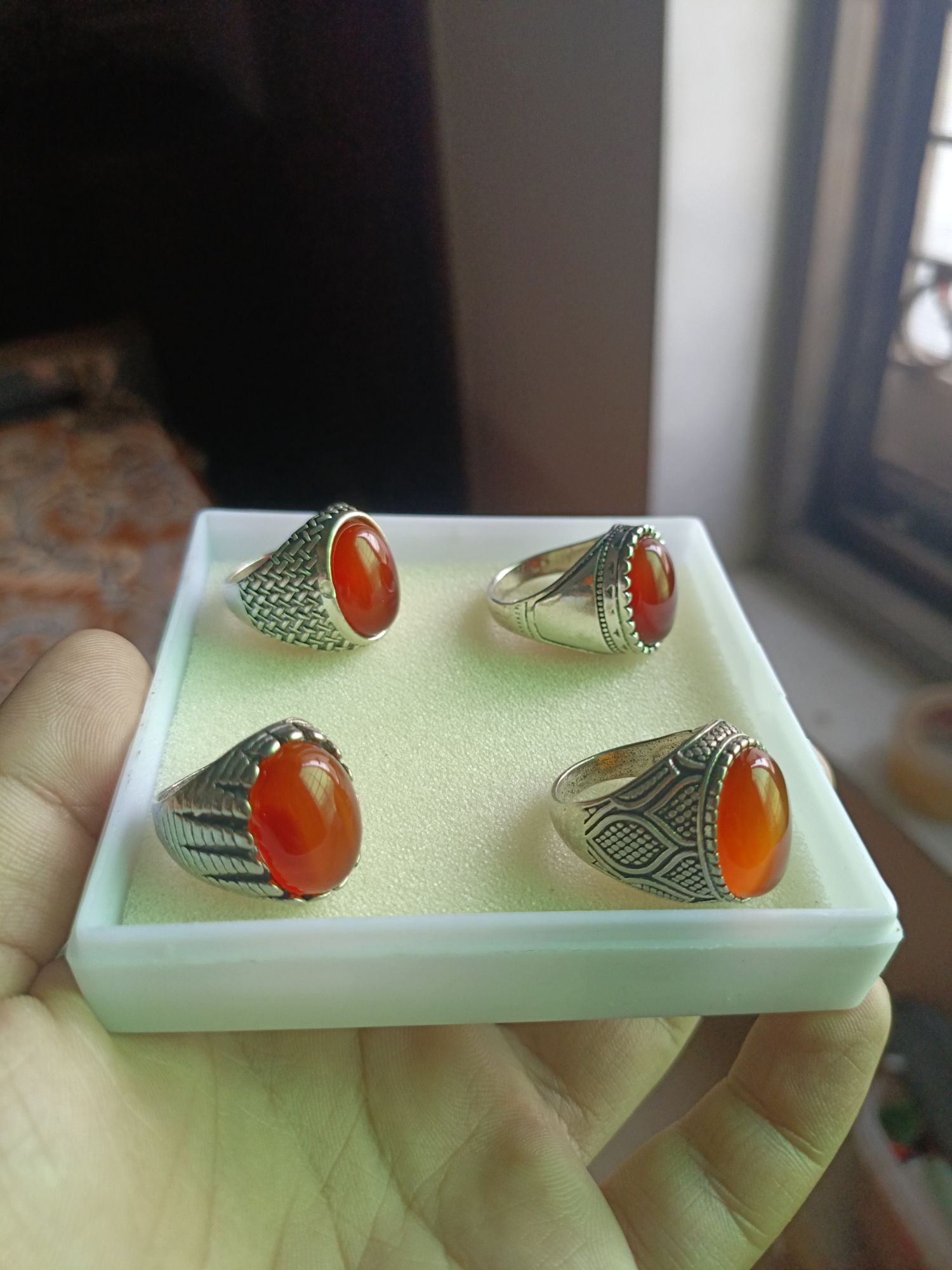 Big Size Ymami Haqeeq Ring different Colours Haqeeq italian rings Big stone ring 100% Orignal Aqeeq/Akik/agate/nag/stone/Gemstone/Haqeeq/yamni Haqeeq Stone/yamni Haqeeq gemstone/aqeeq stone/yamni aqeeq gemstone.