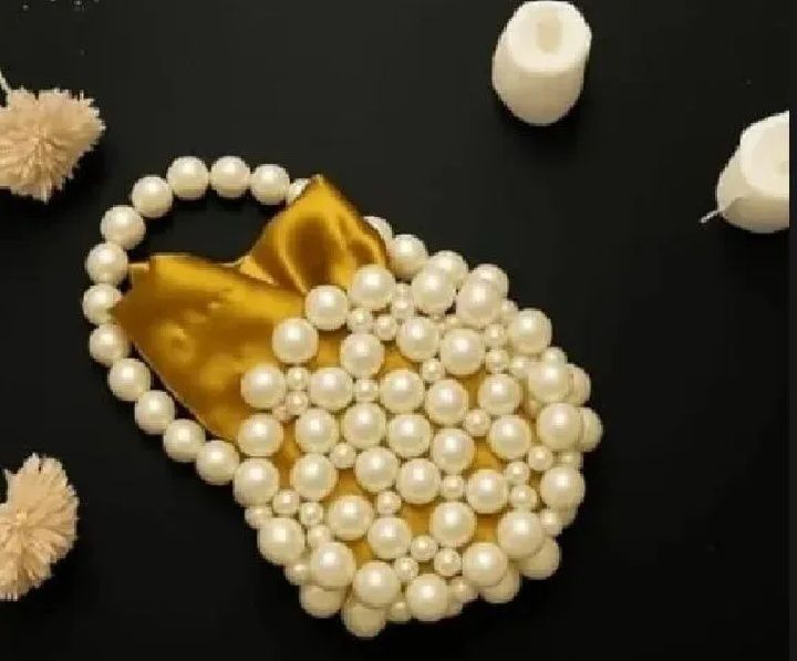 Elegant Pearl Beaded Handbag – Luxury Evening Clutch