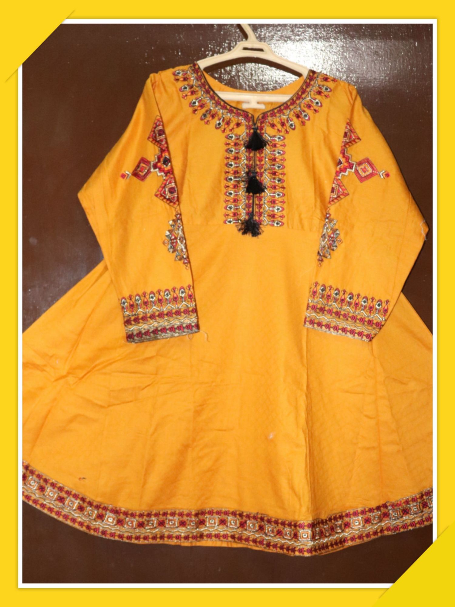 New style Yellow embroidery short frock 