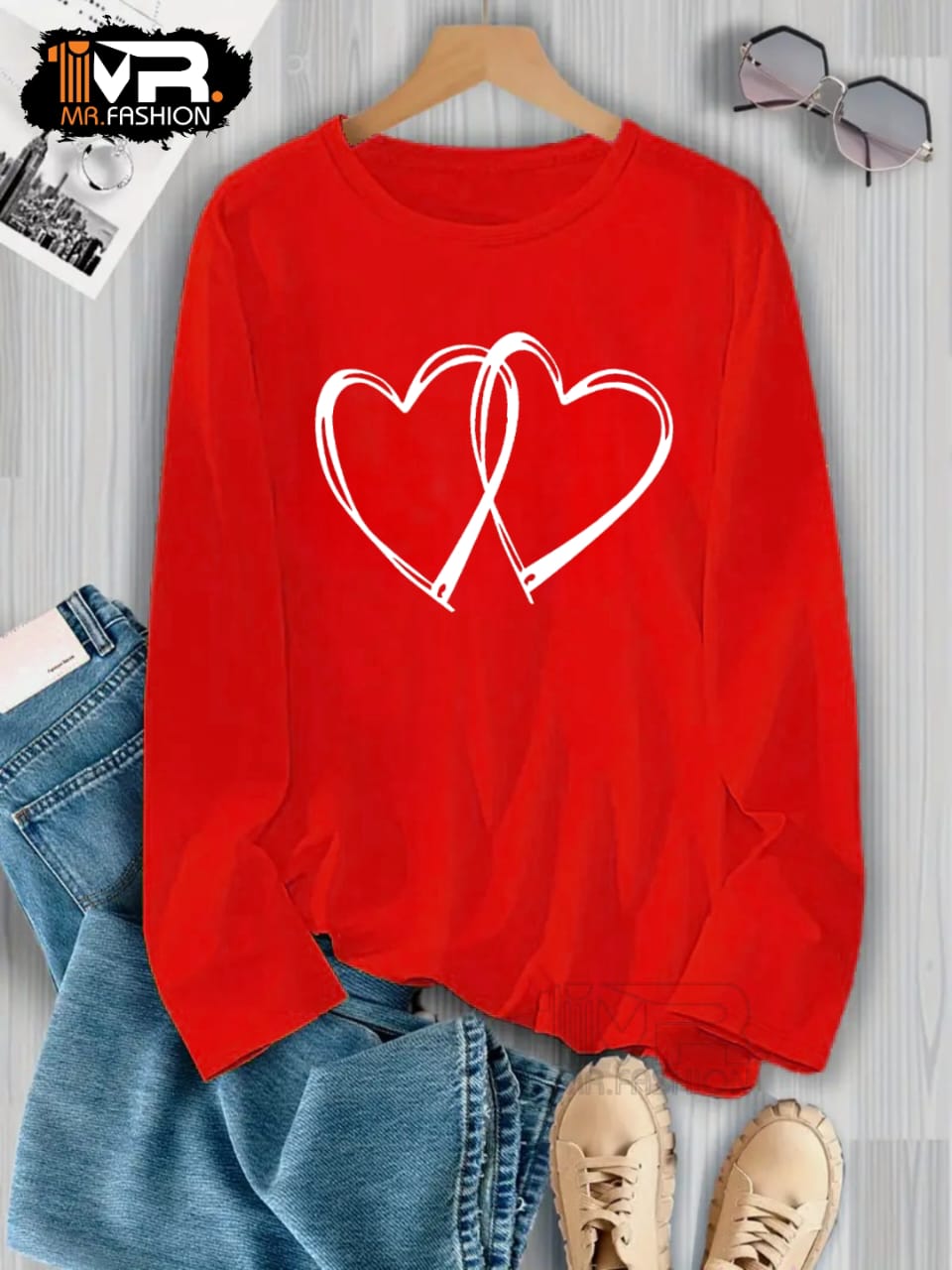 Article Name* 
Women's Double Heart Printed Full Sleeves T-Shirt

*