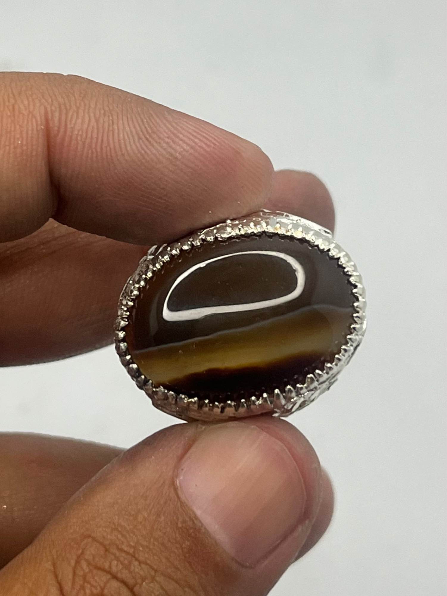 Big Size Ymami Haqeeq Ring different Colours Haqeeq italian rings Big stone ring 100% Orignal Aqeeq/Akik/agate/nag/stone/Gemstone/Haqeeq/yamni Haqeeq Stone/yamni Haqeeq gemstone/aqeeq stone/yamni aqeeq gemstone.