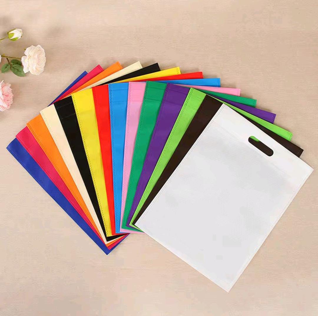 Pack of 10 pieces ,  D-cut Nonwoven Storage Bags Eco-friendly and Reusable Nonwoven Shopping Bags, Non woven bags , nonwoven fabric bags, cloth bags, for clothes, shoes , garments, shopping bags, Gifts Promotional Tote Bags