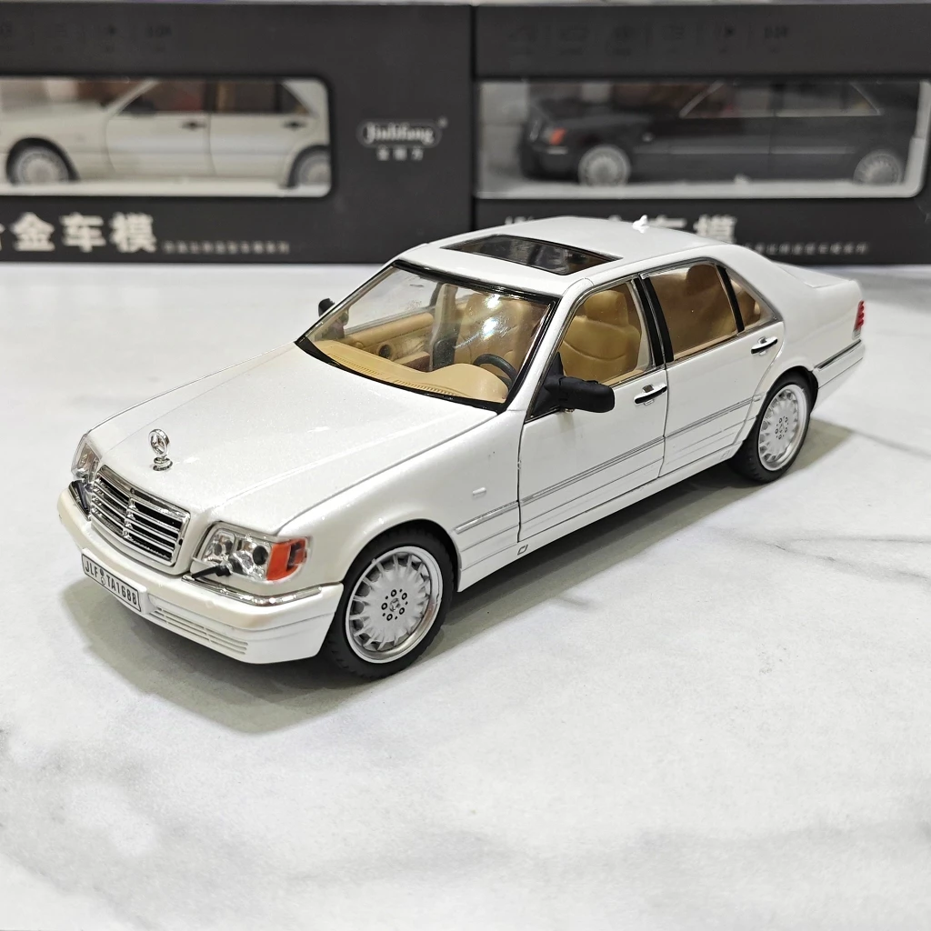 Diecast 1/24 Benzs Vintage W140 320SEL Alloy Car Model Simulation Toy Vehicle Sound Light