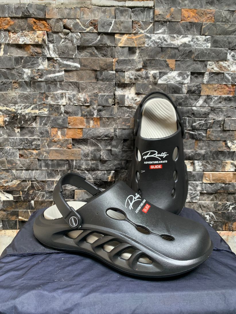 Reality High Quality Mens Clogs & Sandals EVA Crocks Style Sandals for Mens Beach Summer Slip-On