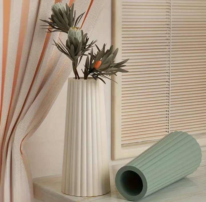 Beautiful flower vase l Stripped flower vase l home Decoration piece