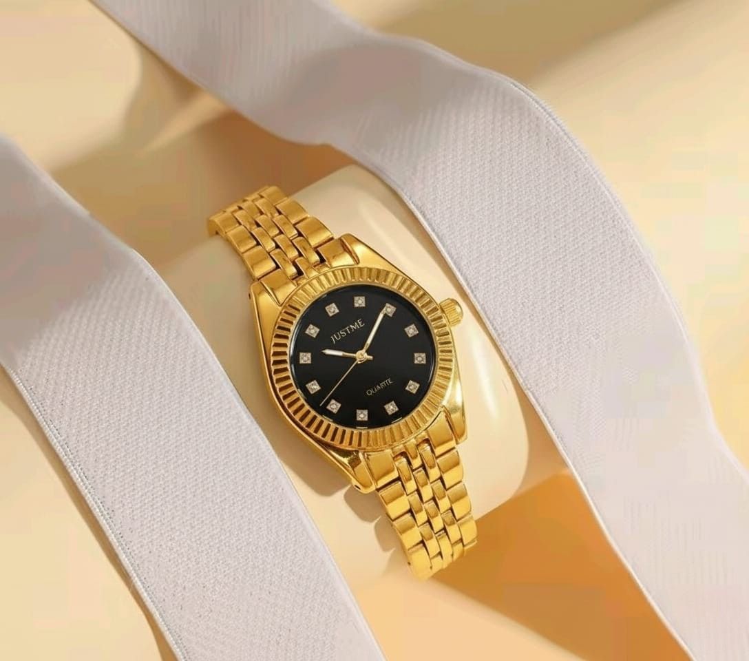 Women's Classic Fashionable Watches Imported Girls Luxury Wrist Watches Quartz Water Resistant Ladies Watches.
