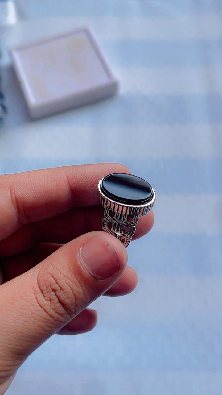 Big Size Ymami Haqeeq Ring different Colours Haqeeq italian rings Big stone ring 100% Orignal Aqeeq/Akik/agate/nag/stone/Gemstone/Haqeeq/yamni Haqeeq Stone/yamni Haqeeq gemstone/aqeeq stone/yamni aqeeq gemstone.