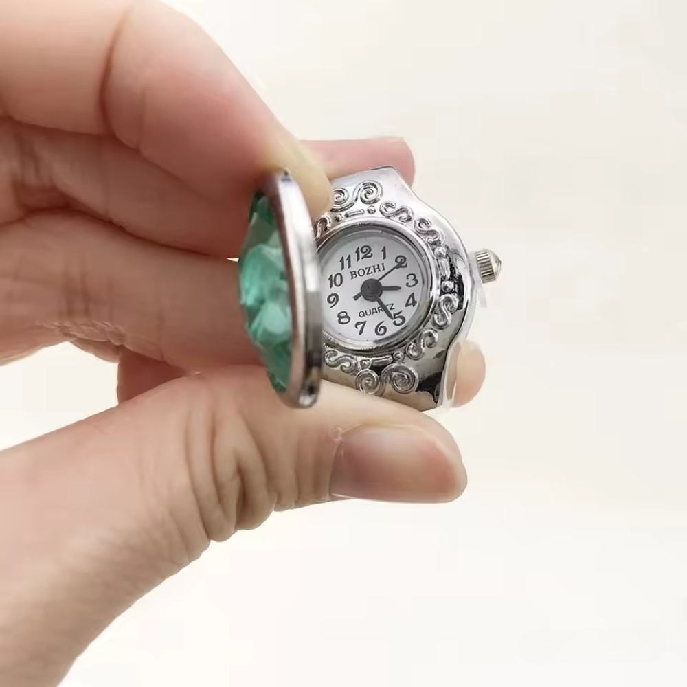 Punk Finger Watch Mini Elastic Strap Alloy Watches Couple Rings Jewelry Clock Retro Roman Quartz Watch Rings Women Men
