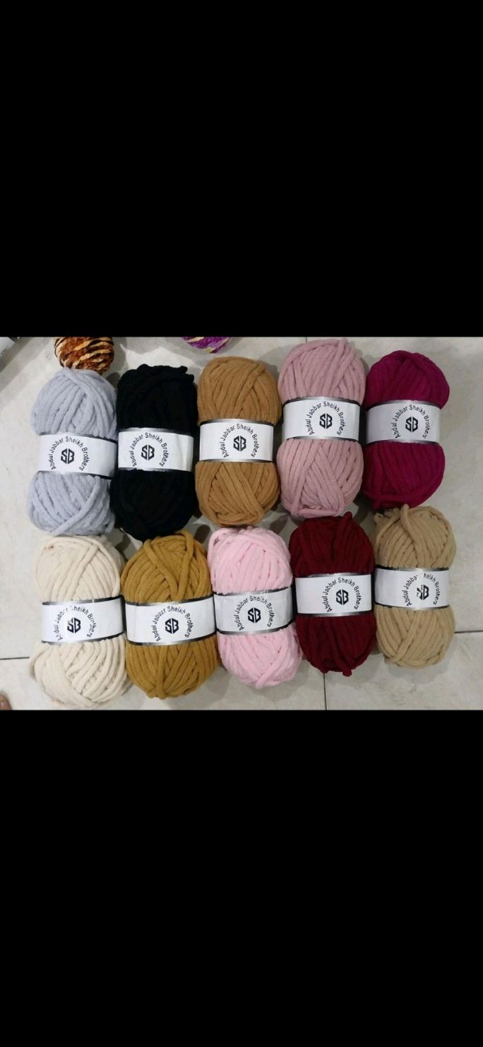 100g/ball Chenille Knitting Yarn Soft Ice Strip Line Cotton Yarn Chunky Blanket Yarn DIY Wool Yarn for Hand Knitting Scarf Thick Wool Wholesale price in Pakistan