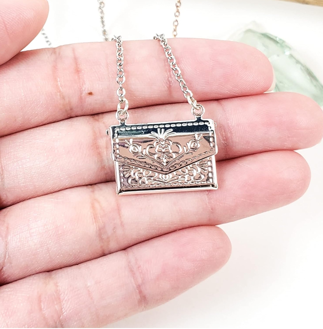 Daraz Pk Silver Coin Necklace Womens Buy Silver Coin Pendant Necklace Online At Best Price In Pakistan
