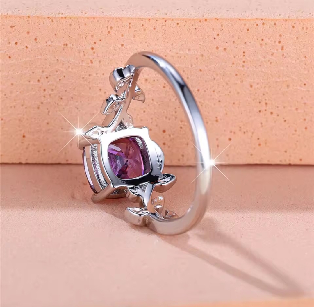 Purple Zircon Engagement Ring for Women Shiny Purple Stone Ring for Girls Fashion Jewelry Gifts for Girls