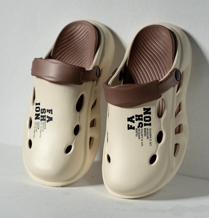 Reality High Quality Mens Clogs & Sandals EVA Crocks Style Sandals for Mens Beach Summer Slip-On