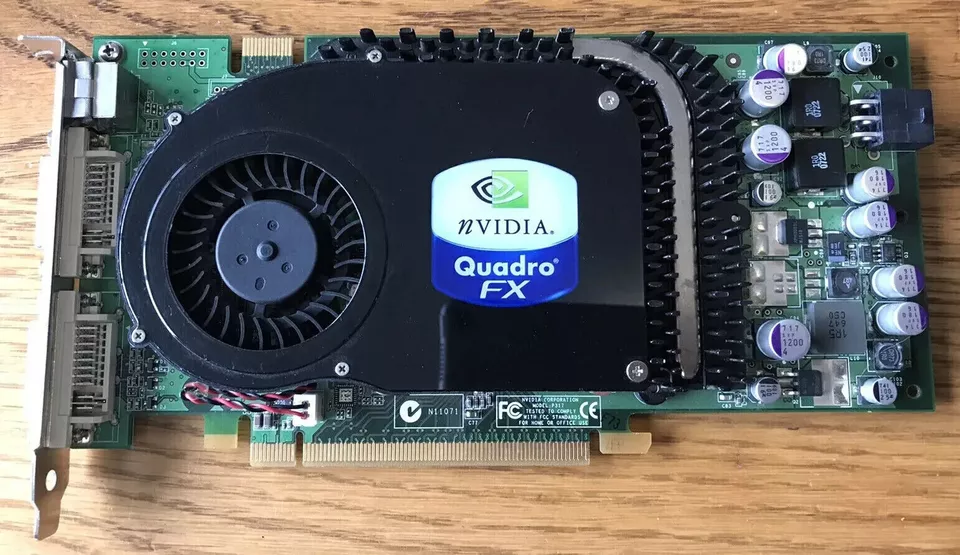 Carte Graphique NVidia Quadro FX3450 - PCIe 256Mo GDDR3 - Occasion