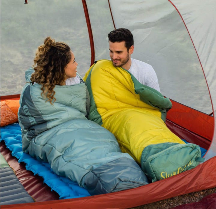 "Ultralight Waterproof Camping Sleeping Bag for Outdoor Hiking, Traveling & Backpacking – Spring/Summer Comfortable Envelope Design"
