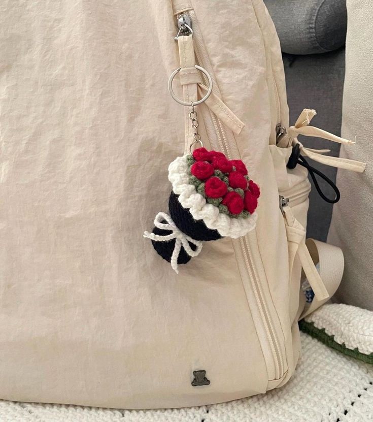 Handmade crochet flowers Keychain, Crochet Hatching Keychain, Amigurumi Chick Keyring, Cute Crochet Chick Bag Charm, Keychains